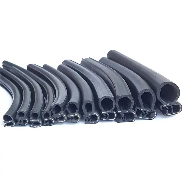 Custom Extruded NR Strip For Shock Absorbing Sealing factory