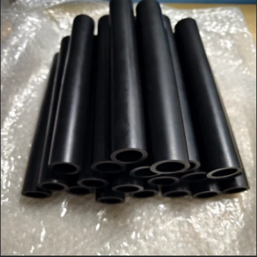 Acid And Alkali Resistant Black Fluorine Rubber Round Pipe, High Temperature Resistance And Wear Resistance Round Pipe, Fluorine Glue Pipe, FKM Rubber Hose factory